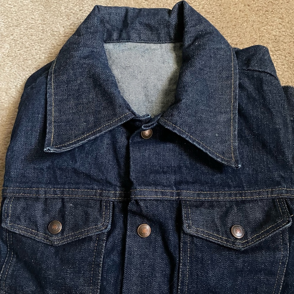 Medium jean jacket.